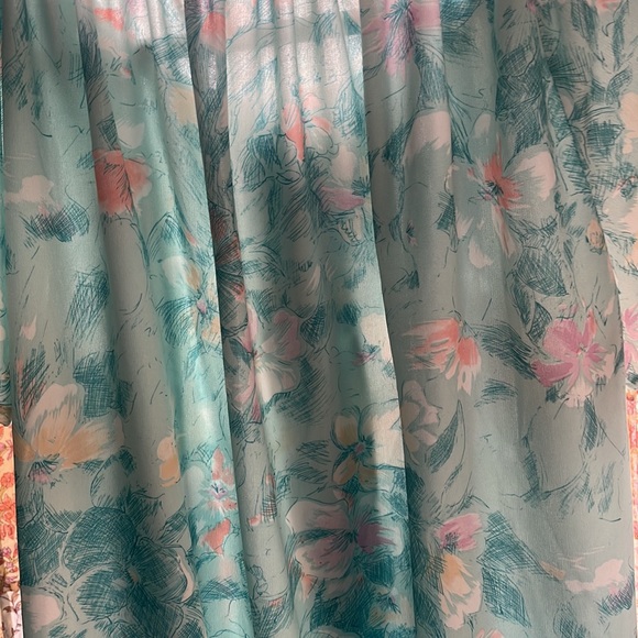 Vintage mint green floral short sleeve button down blouse with neck tie - Picture 6 of 7